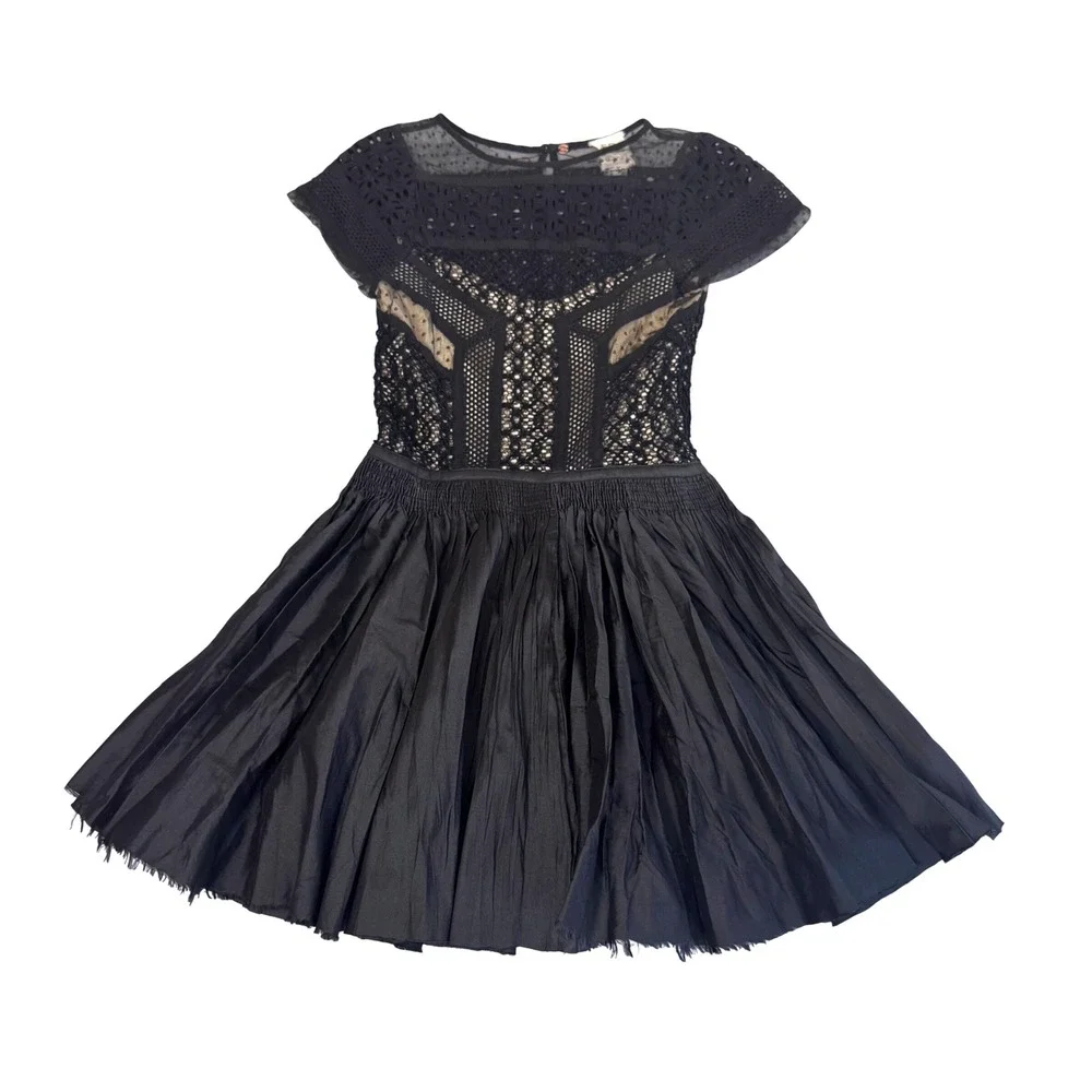 Free People Dress Size 2 Fit Flare Crochet Lace Mixed Media Party Edgy Black - Picture 1 of 13